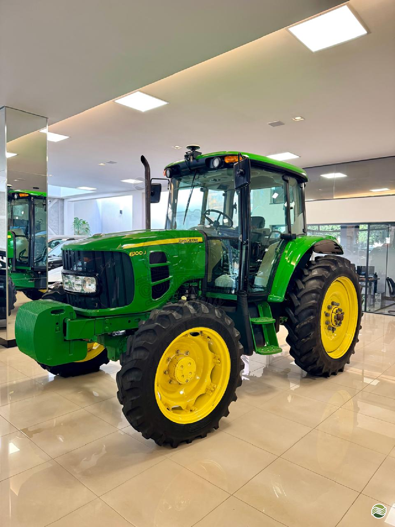 TRATOR JOHN DEERE JOHN DEERE 6100J Tração 4x4 Consulting Agro ITUVERAVA SÃO PAULO SP
